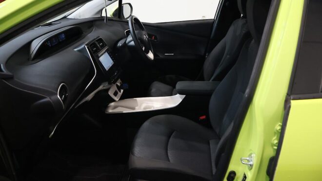 2016 Toyota Prius A Model, Low KMS, Heads up Display image 310593