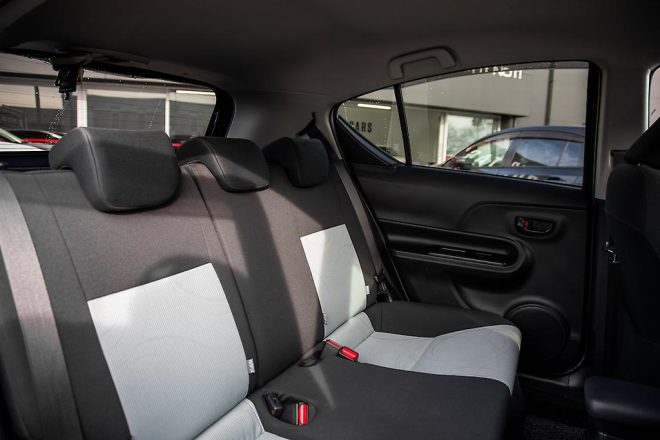 2013 Toyota Aqua S Model, Push Start, Reverse Camera image 290677