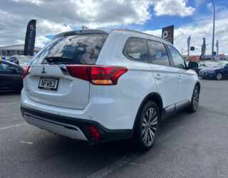 2021 Mitsubishi Outlander LS 2.4P/4WD image 302700