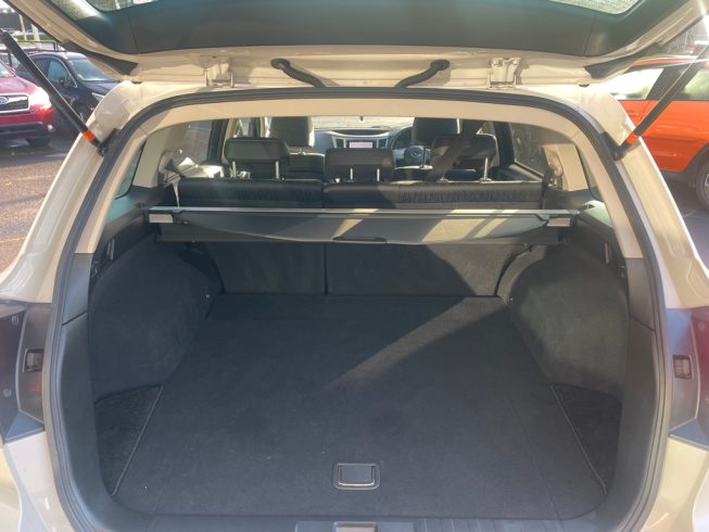 2012 Subaru Legacy Touring Wagon 2.5i Eyesight B-Sport G-Package AWD image 290737