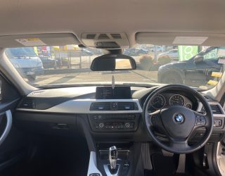 2014 Bmw 320i Low KMs Sedan image 293958