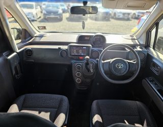 2014 Toyota Spade F Model- Easy access – sliding door image 297304
