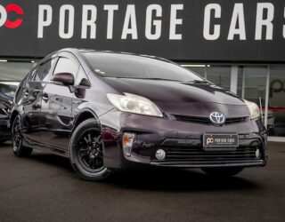 2013 Toyota Prius S model Hybrid, Push Start image 298156