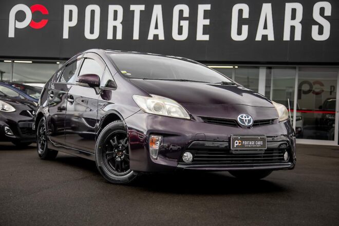 2013 Toyota Prius S model Hybrid, Push Start image 298157