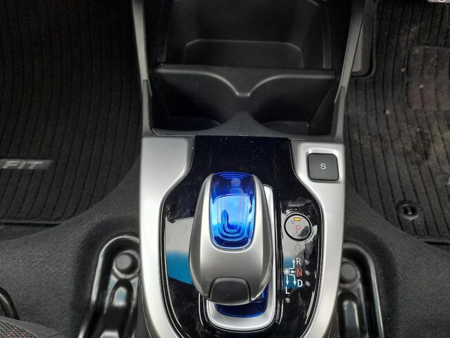 2014 Honda Fit Hybrid image 299273