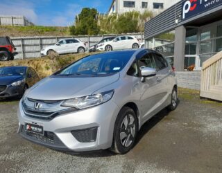 2014 Honda Fit Hybrid F package image 297889