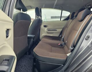 2012 Toyota Aqua G Model Push Start and Reversing Camera image 297935
