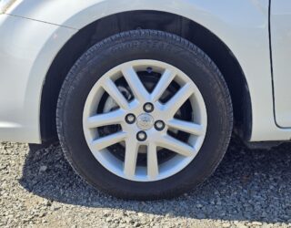2013 Toyota Corolla Fielder Hybrid G Model – Push Button Start image 298303