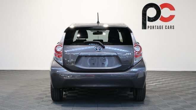 2012 Toyota Aqua G Model Push Start and Reversing Camera image 314826