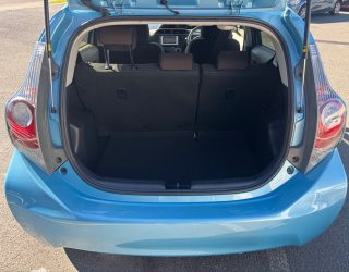 2013 Toyota Aqua G Model, Low KM image 296557