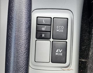 2013 Toyota Aqua S Model. Low KMS image 295905