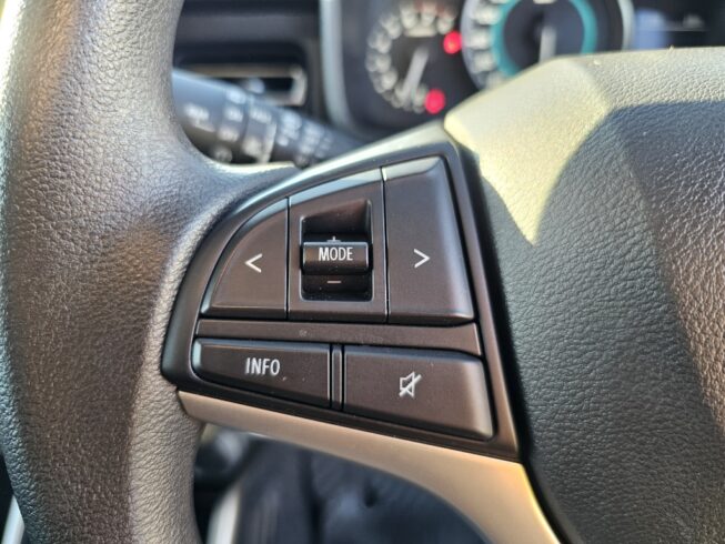 2016 Suzuki Ignis hybrid image 298260