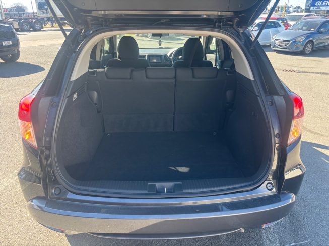 2014 Honda Vezel Hybrid X, Low KMS image 296462