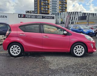2016 Toyota Aqua Stand out in Pink!! image 297003