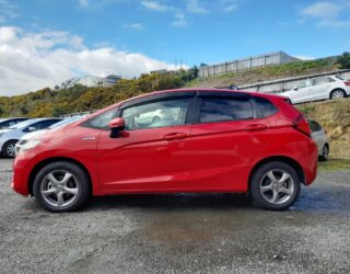 2016 Honda Fit Hybrid F-Package image 297956