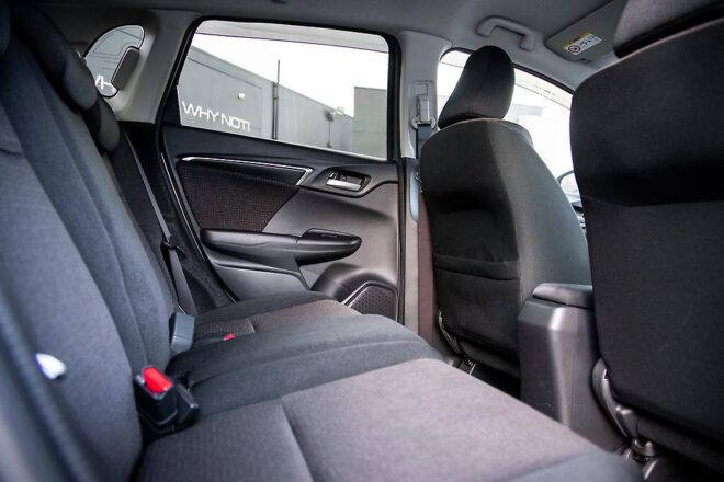 2016 Honda Fit Hybrid F-Package, Heated Seats image 298122