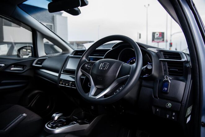 2016 Honda Fit Hybrid F-Package, Heated Seats image 298124