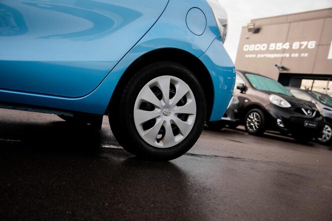 2012 Toyota Aqua S Model, Hybrid, Push start image 298141