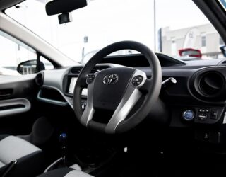 2012 Toyota Aqua S Model, Hybrid, Push start image 298147