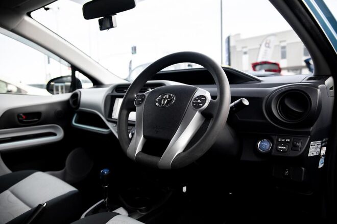 2012 Toyota Aqua S Model, Hybrid, Push start image 298147