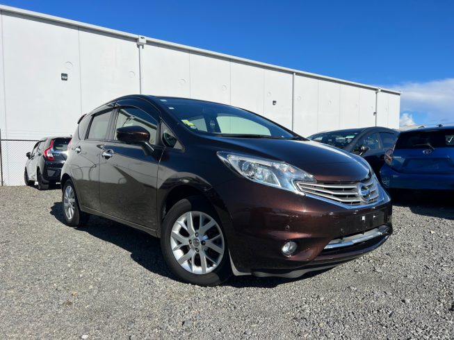 2014 Nissan Note Medalist – Half Leather – 360 Camera image 296905