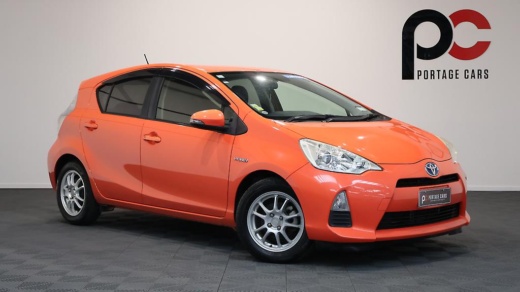 2012 Toyota Aqua Push Button Start – Alloy Wheels image 296952