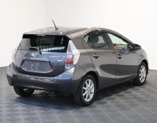 2012 Toyota Aqua G Model Push Start and Reversing Camera image 314827