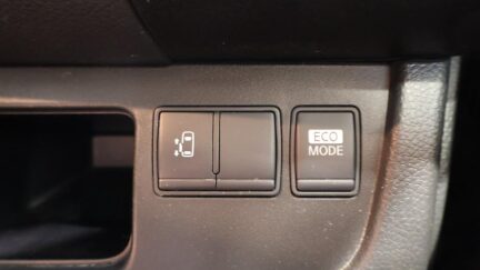 2012 Nissan Serena Highway Star Hybrid image 321989