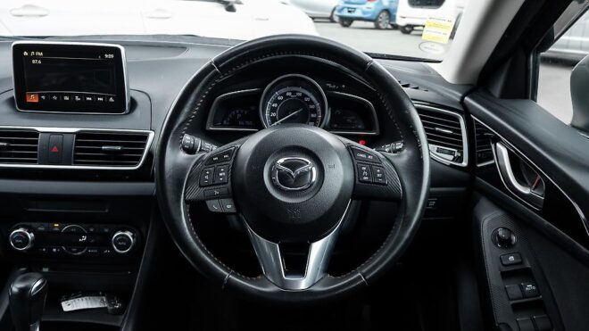 2014 Mazda Axela 20S Touring Skyactiv image 316121