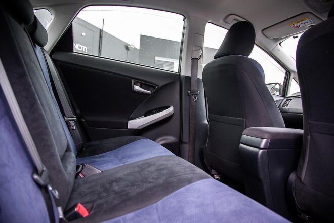 2013 Toyota Prius S model Hybrid, Push Start image 298166