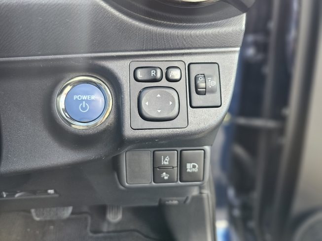 2018 Toyota Aqua Hybrid S Style image 296113