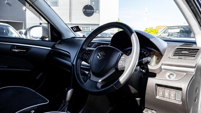 2015 Suzuki Swift SWIFT-STYLE Edition image 308644