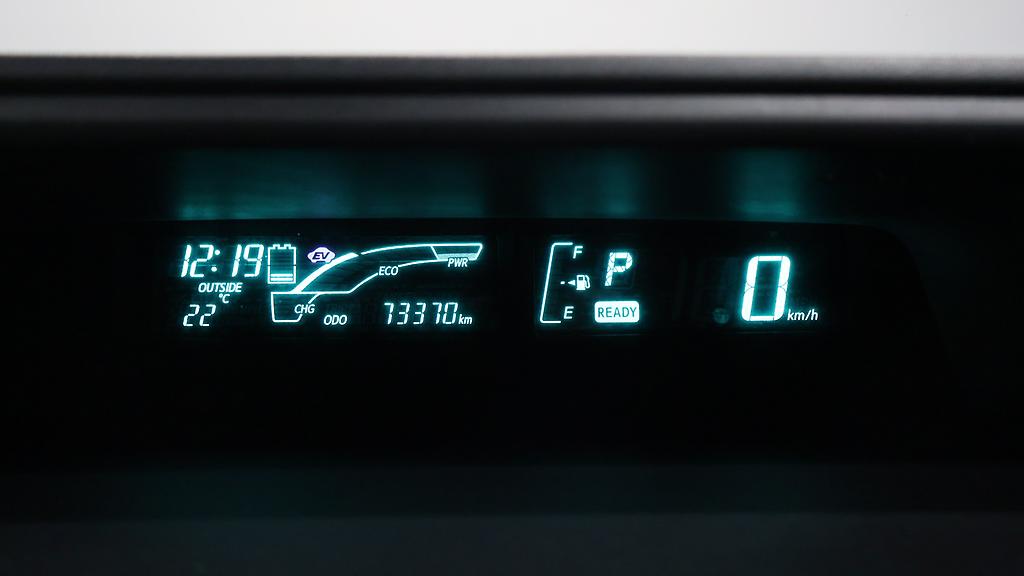 2012 Toyota Aqua Push Button Start – Alloy Wheels image 313359