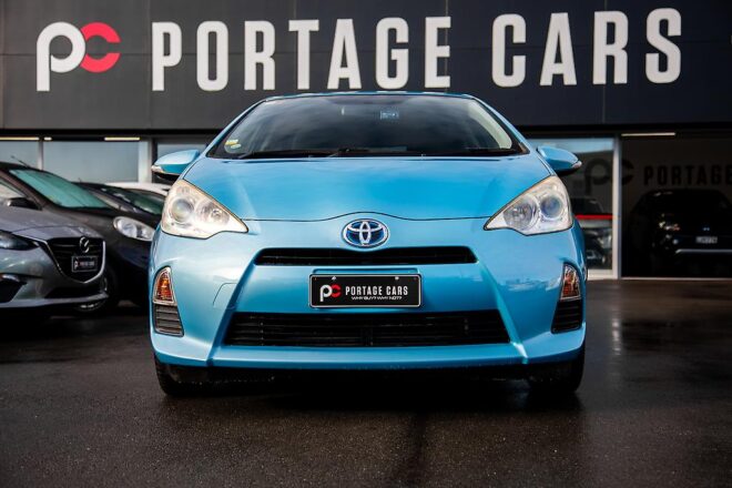2012 Toyota Aqua S Model, Hybrid, Push start image 298136