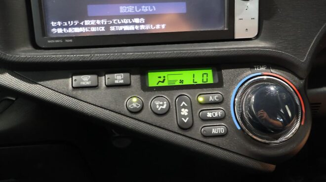 2012 Toyota Aqua G Model Push Start and Reversing Camera image 314842