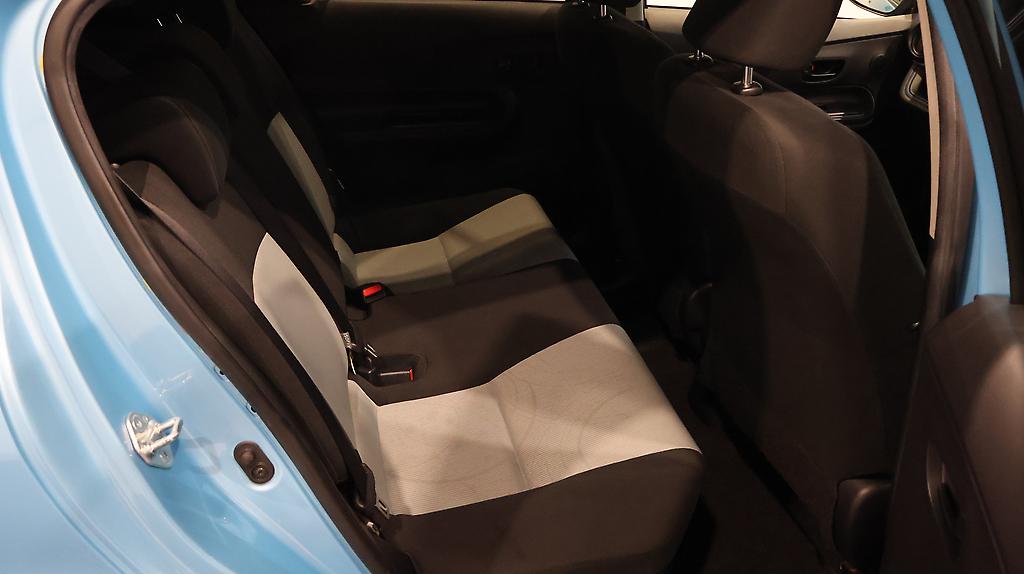 2013 Toyota Aqua S Model. Low KMS Push Button Start image 313621