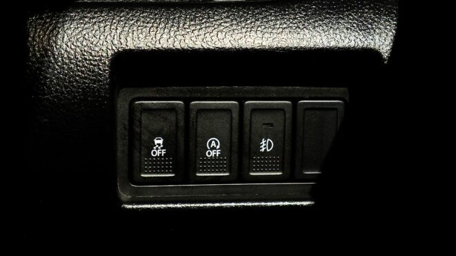 2015 Suzuki Swift SWIFT-STYLE Edition image 308646