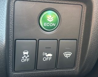 2014 Honda Vezel Hybrid X, Low KMS image 296471