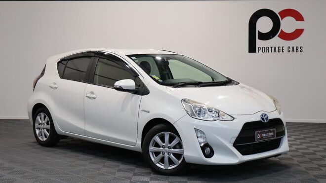 2014 Toyota Aqua G Model, Push Start, Reverse Camera, Cruise Control image 308400