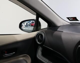 2012 Toyota Aqua G Model Push Start and Reversing Camera image 314844