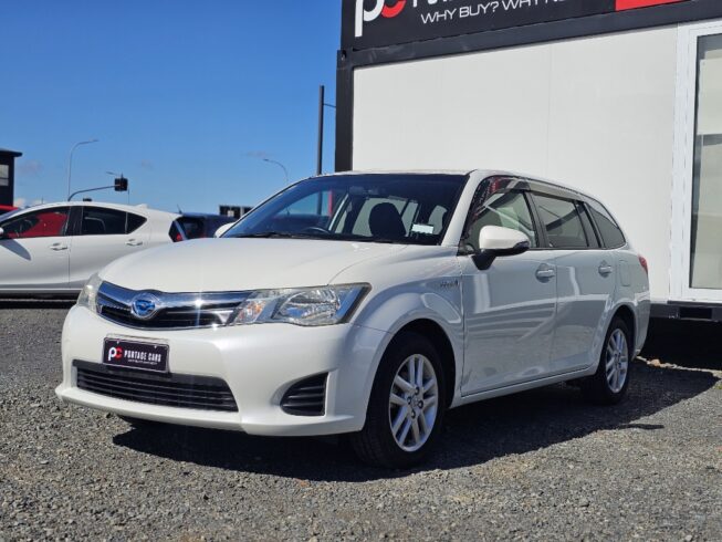2013 Toyota Corolla Fielder Hybrid G Model – Push Button Start image 298288