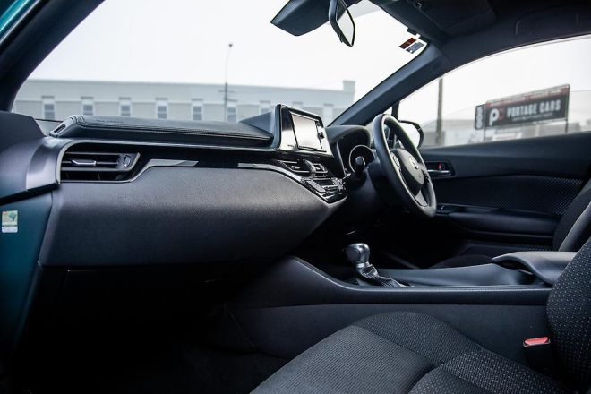 2018 Toyota C-hr S model, Push Start,Hybrid image 297400