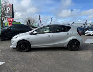 2016 Toyota Aqua Ecomonical Hybrid with Low KMs and Alloy Wheels image 295840