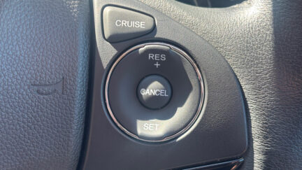 2014 Honda Vezel Hybrid X, Low KMS image 296470