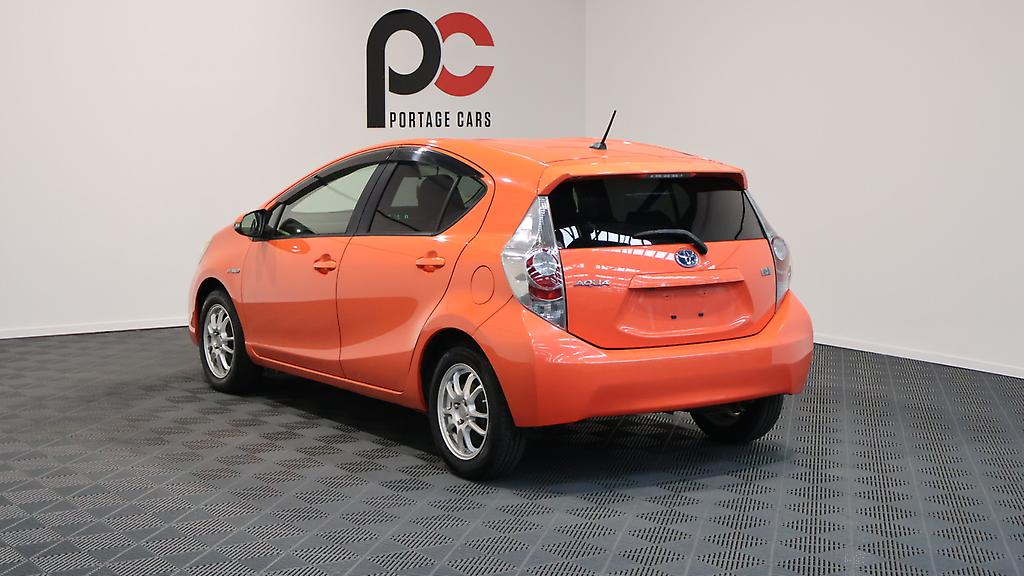 2012 Toyota Aqua Push Button Start – Alloy Wheels image 313347