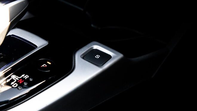 2014 Honda Fit Hybrid F Package, Push start image 308967