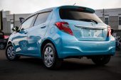 2016 Toyota Vitz F model, I stop, Push start image 295644