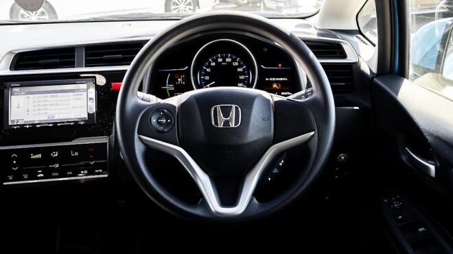 2014 Honda Fit Hybrid F Package, Push start image 308963