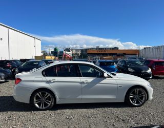 2012 Bmw 328i Sport **Super Low KMs** image 294892