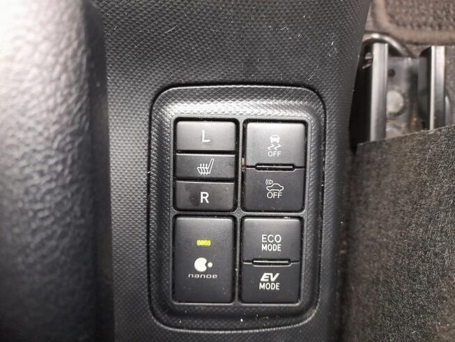 2015 Toyota Aqua Hybrid S Model, Push Start image 298867